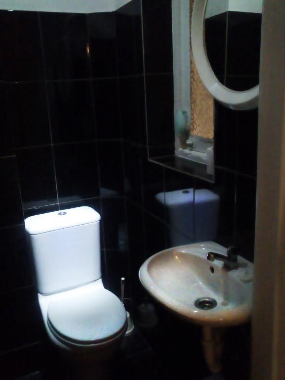 Quarto Standard com 2 Camas de Solteiro e Banheiro Compartilhado